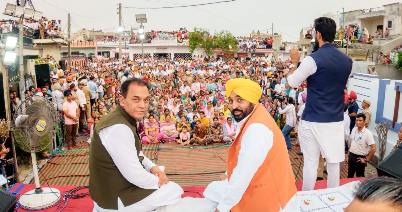 Hoshiarpur: पंजाब हितैषी फैसले लेने के कारण मुझे बदनाम करने के लिए धर्म की आड़ में साजिश रची जा रही है: मुख्यमंत्री भगवंत सिंह मान