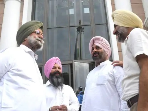 पंजाब कांग्रेस की गुटबाजी खत्म करने का प्रयास, जिला प्रधान-सांसदों से फीडबैक, रिपोर्ट पर तय होगी चुनावी रणनीति