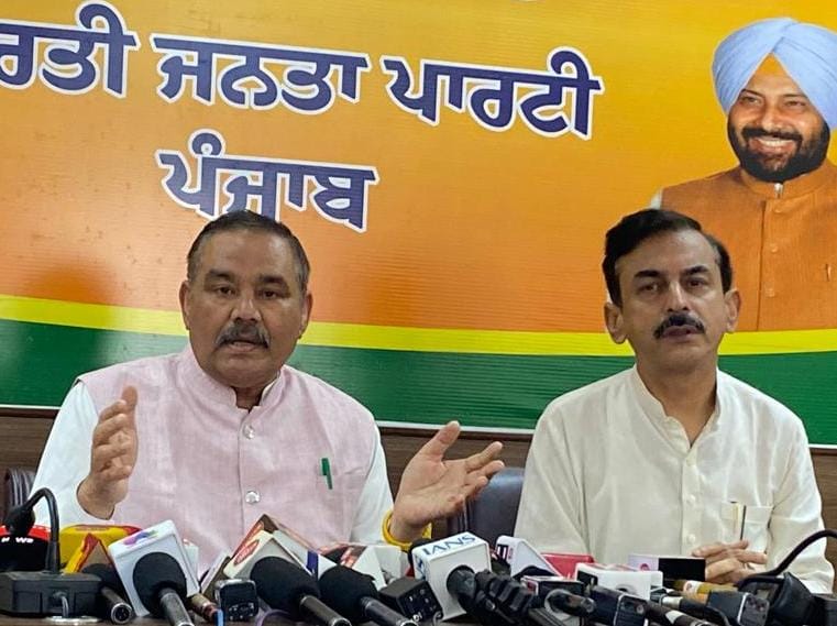 Hoshiarpur: ईडी रेफरेंस पर 13 दिन बाद भी FIR नहीं, विजय सांपला ने उठाए सवाल; सीबीआई जांच की मांग
