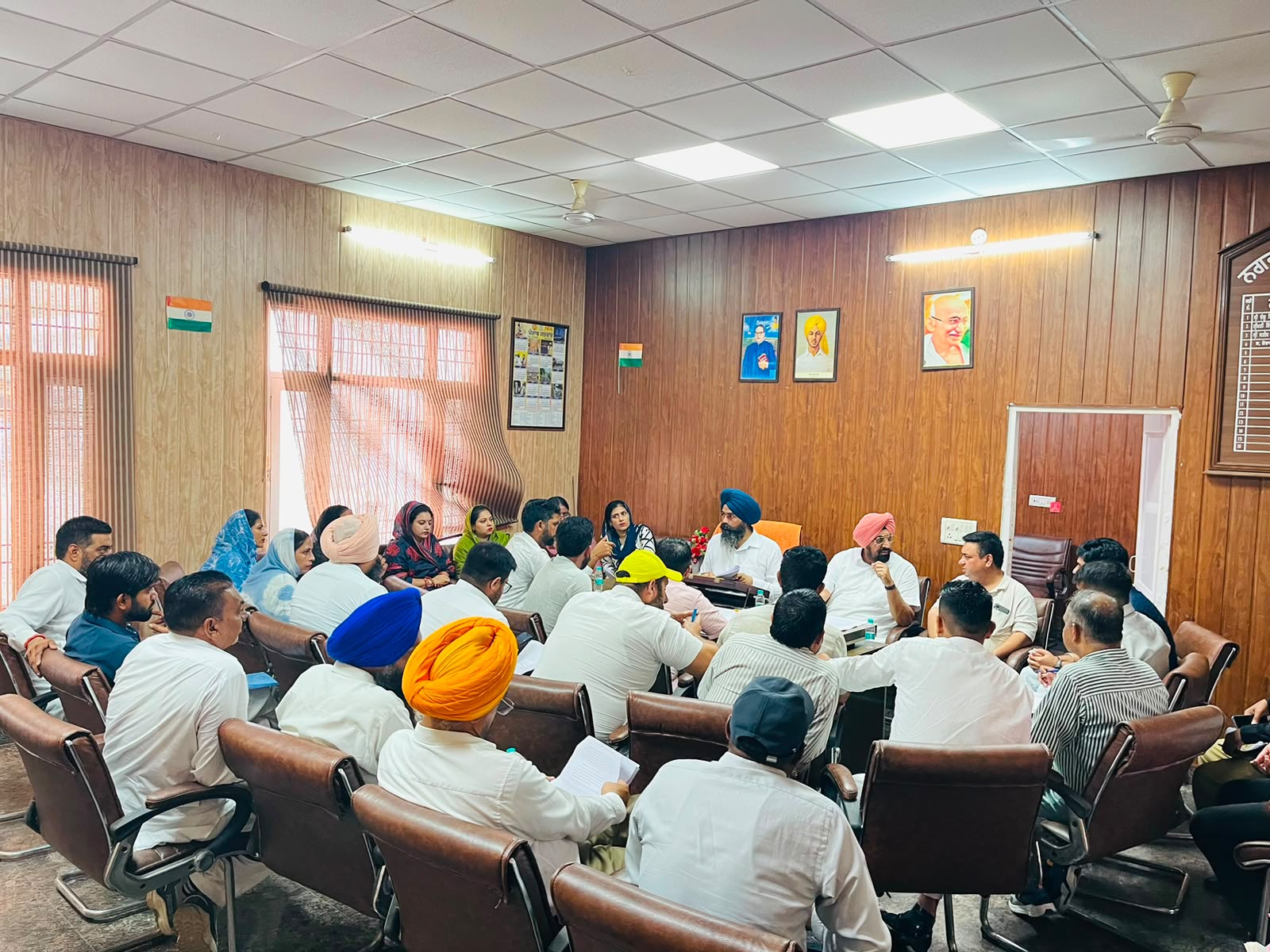 Lalru : लालड़ू नगर कौंसिल का बड़ा फैसला: 80 सफाई कर्मचारियों को कॉन्ट्रैक्ट पर लाया जाएगा, नए ट्यूबवेल व सीवरेज पाइपलाइन को मंजूरी