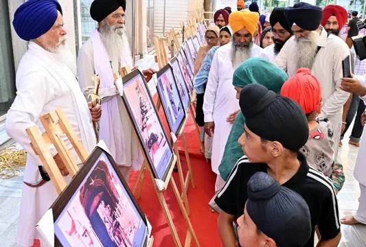 Amritsar: ऑपरेशन ब्लू स्टार की याद में Akal Takht में धार्मिक कार्यक्रम शुरू, संगत में भावुक माहौल