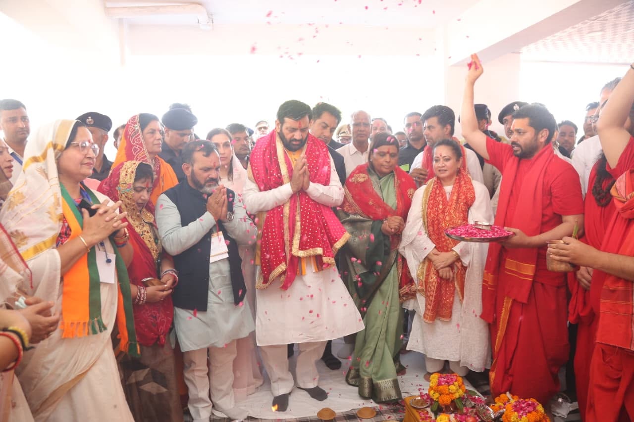Narnail: नारनौल में भाजपा को मिला नया कार्यालय, सीएम नायब सैनी ने फीता काटकर किया उद्घाटन