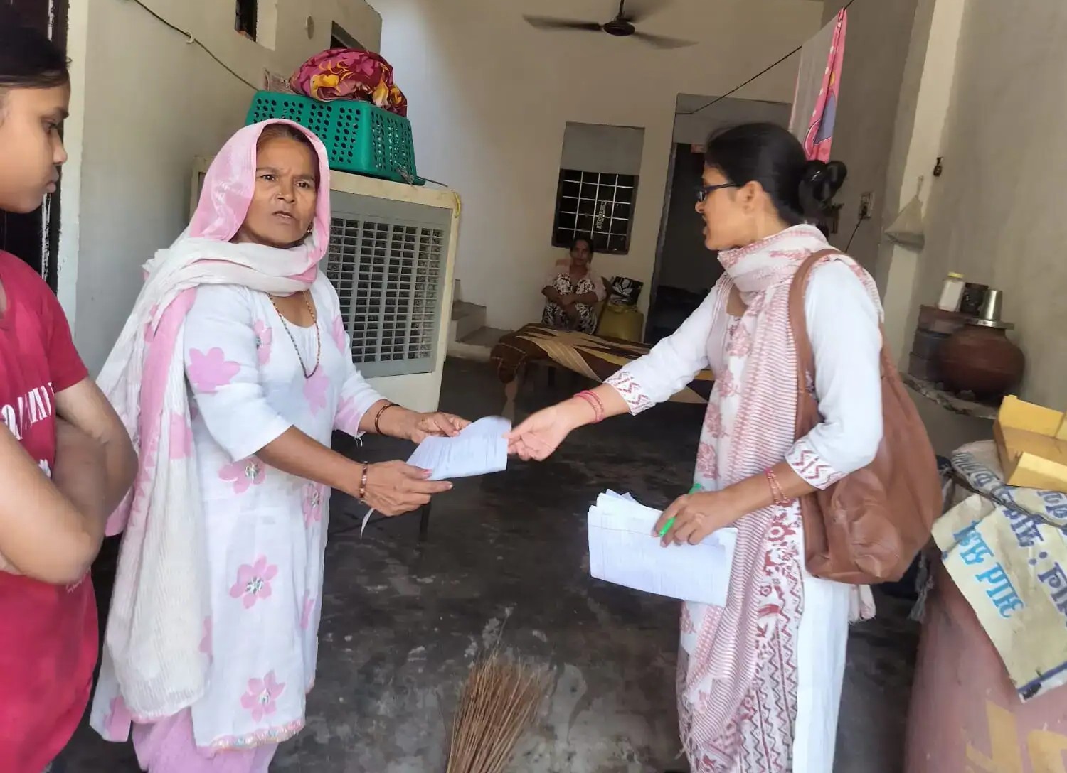 Faridabad: फरीदाबाद में पानी के दुरुपयोग पर कार्रवाई, 48 लोगों को नोटिस जारी
