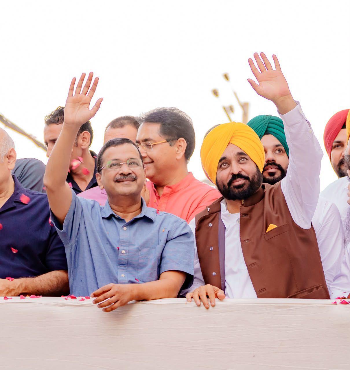 Mohali: मुख्यमंत्री भगवंत सिंह मान ने बड़ी मेहनत से पंजाब को काले दौर से बाहर निकाला; अब हमें अच्छे कामों को रुकने नहीं देना चाहिए: अरविंद केजरीवाल