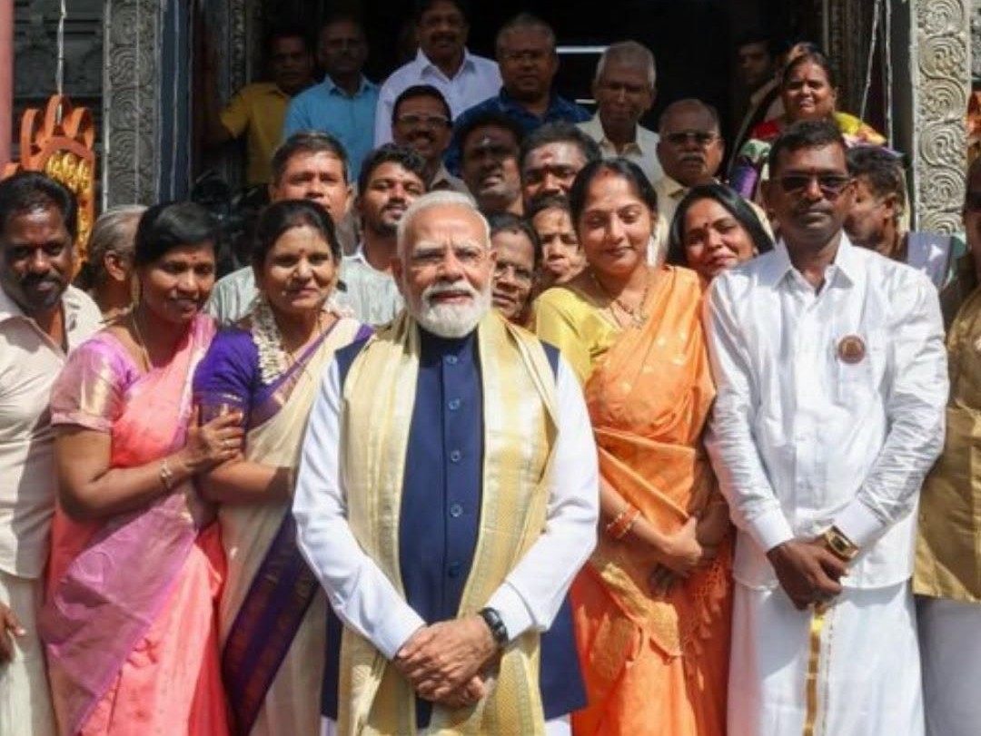 Victoria: सेशेल्स के एकमात्र हिंदू मंदिर में पीएम मोदी ने किए श्री गणेश के दर्शन