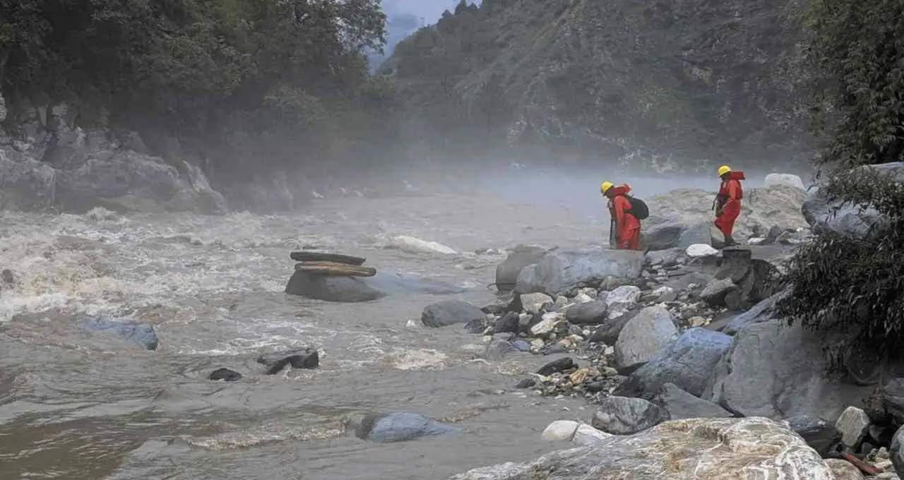 Shimla: हिमाचल में मानसून बना आफत, 9 की मौत; 46 सड़कें बंद, कई जिलों में ऑरेंज अलर्ट