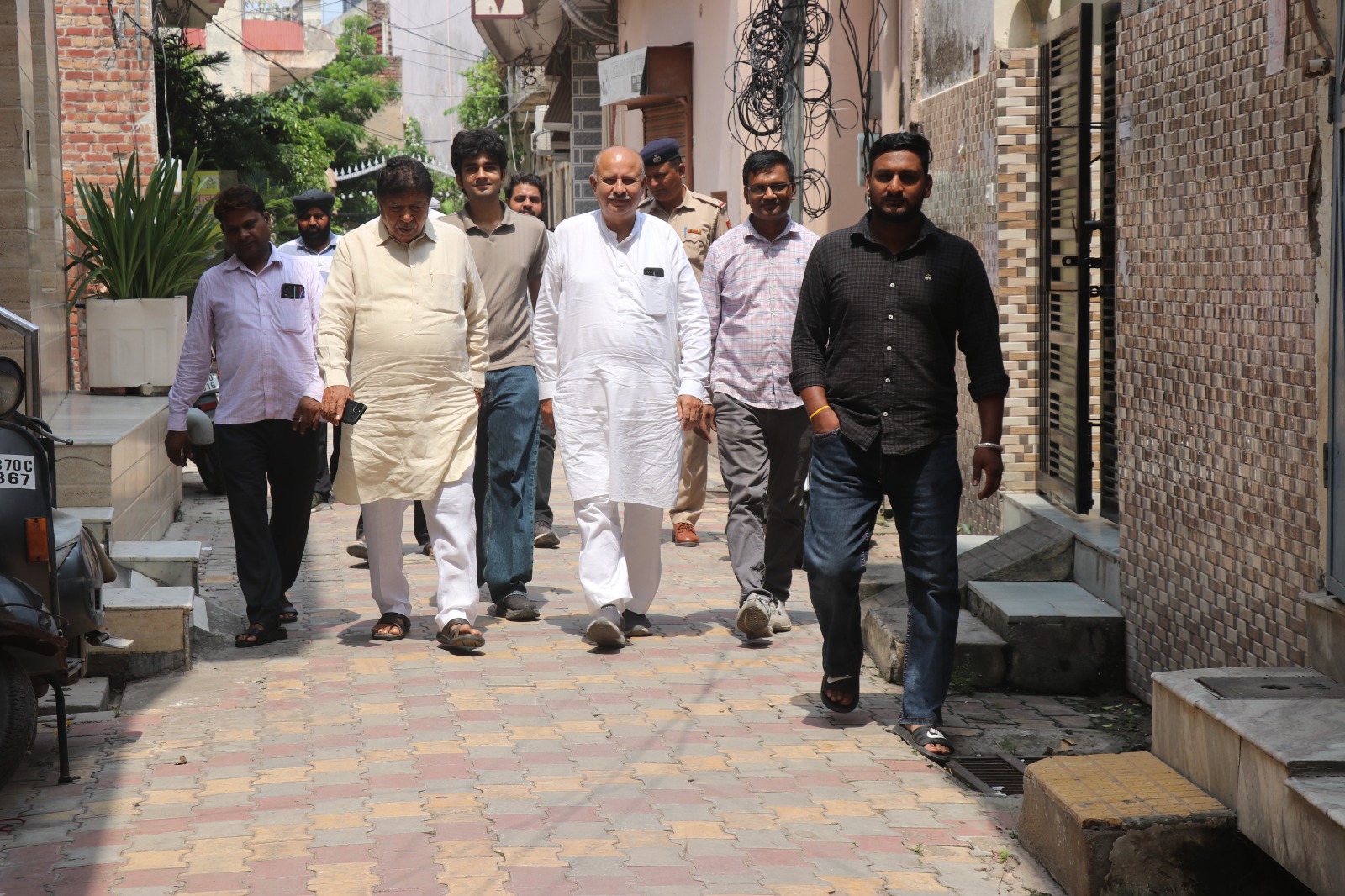Derabassi: डेराबस्सी में चुनावी मोड में भाजपा, बूथ नेटवर्क मजबूत करने पर जोर, घर-घर संपर्क अभियान तेज करने के निर्देश