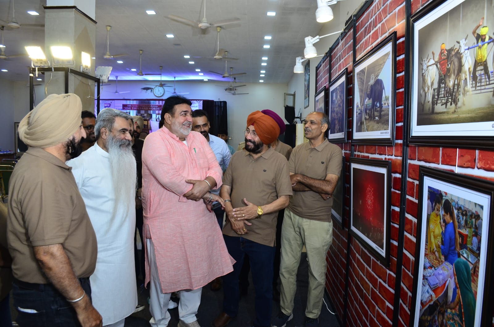 Ludhiana: 42 तस्वीरों में दिखी जिंदगी की पूरी कहानी, लुधियाना फोटो जर्नलिस्ट एसोसिएशन की ‘वन थाउज़ेंड वर्ड्स’ प्रदर्शनी संपन्न