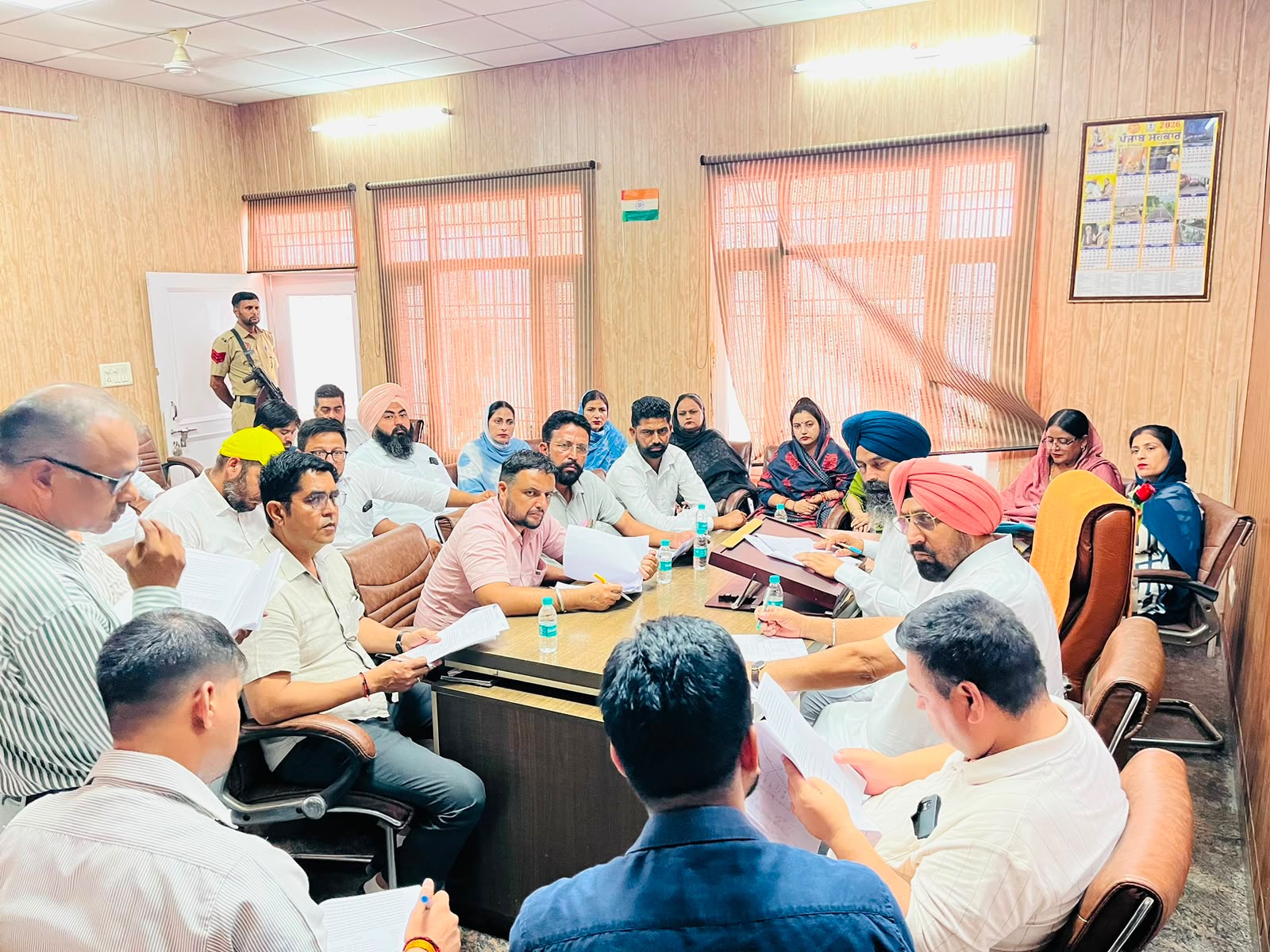 Lalru : लालड़ू नगर कौंसिल का बड़ा फैसला: 80 सफाई कर्मचारियों को कॉन्ट्रैक्ट पर लाया जाएगा, नए ट्यूबवेल व सीवरेज पाइपलाइन को मंजूरी